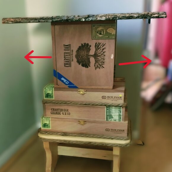 Suenos de Saundra Upcycled, Rare Cigar Box Table w/ 2 Hidden Compartments, - Picture 14 of 14